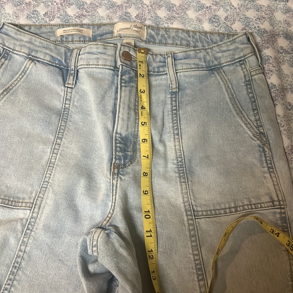 Universal Thread High Rise Slim Straight - Picture 5 of 6